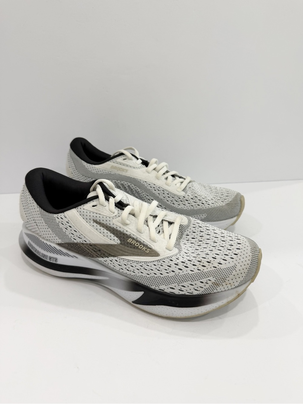 Brooks Adrenaline GTS 24 Women’s running shoes